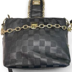 Black and gold chain strap